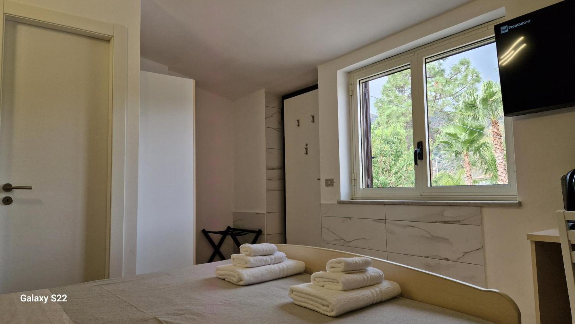 Aria E Sole Bed & Breakfast Caulonia Dış mekan fotoğraf