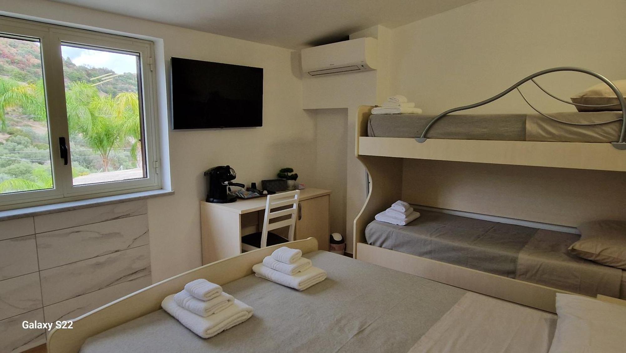 Aria E Sole Bed & Breakfast Caulonia Dış mekan fotoğraf